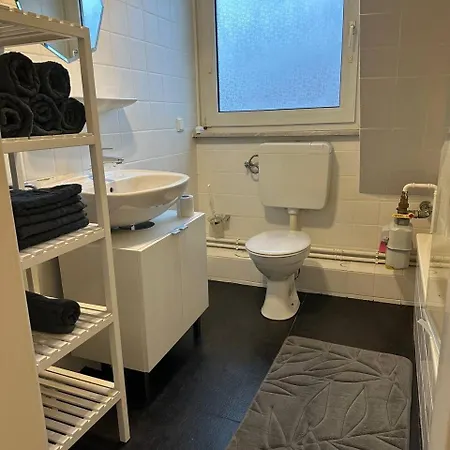 Modernes & Komfortables Bis Zu 6 P Appartement Hannover